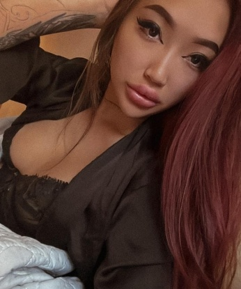💋 Я знаю, как доставить тебе удовольствие и осуществить все твои желания. Обаятельная и сексуальная, я создам атмосферу релаксации и страсти. Мои услуги включают эротический массаж, игры в ролевые сценарии и многое другое. 🌟 Посмотри мои фото, чтобы ощутить всю мою красоту и соблазнительность. Все мои клиенты остаются довольными и возвращаются ко мне снова и снова. Так что не упусти возможность погрузиться в мир наслаждения вместе со мной. Жду тебя в Москве, чтобы подарить тебе незабываемые встречи. 🌇 Наталия