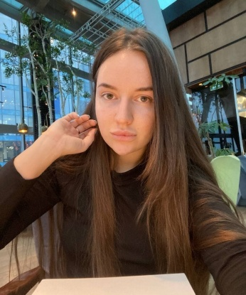 Живу в Москве, Москва – моё родное городское сердце, полное возможностей для наших встреч.
💕 Мои услуги – это настоящее искусство удовольствия, доступное только самым искушенным гурманам. Мои возможности безграничны, я открыта для экспериментов и готова исполнить все твои самые сокровенные фантазии.
🌟 У меня прекрасные отзывы от довольных клиентов, которые отмечают мою профессиональность, чуткость и умение подарить всю свою нежность в каждый момент нашей встречи.
📷 У меня ты найдешь фото, которые подтверждают красоту и сексуальность моей внешности. Открой для себя новый мир наслаждения со мной! ✨ Светуся
